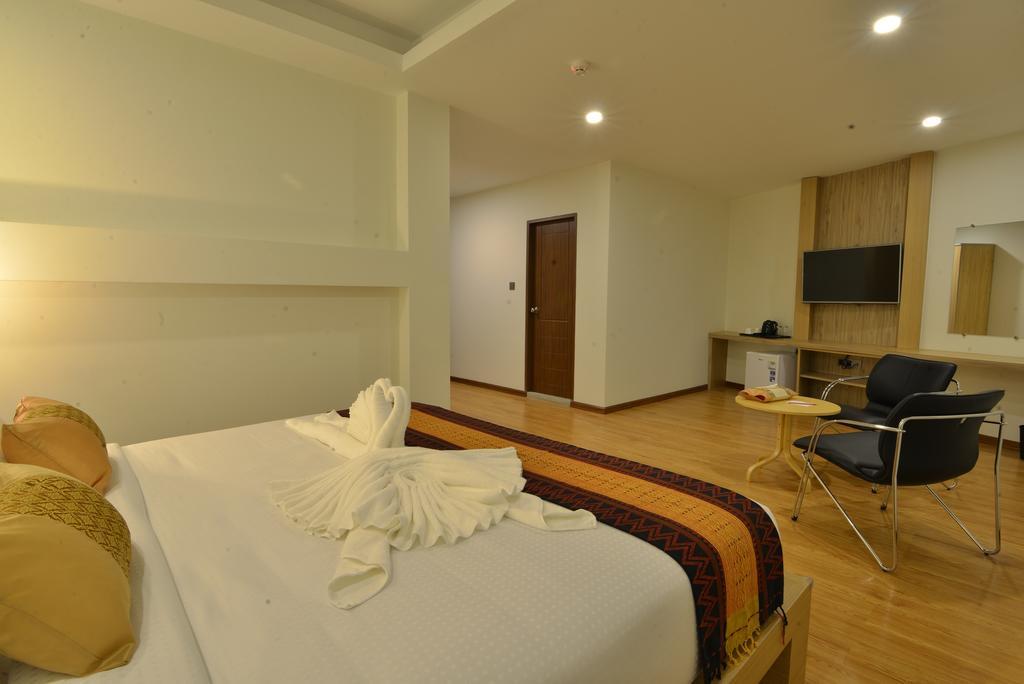 Serene Valley Hotel Янгон Екстер'єр фото